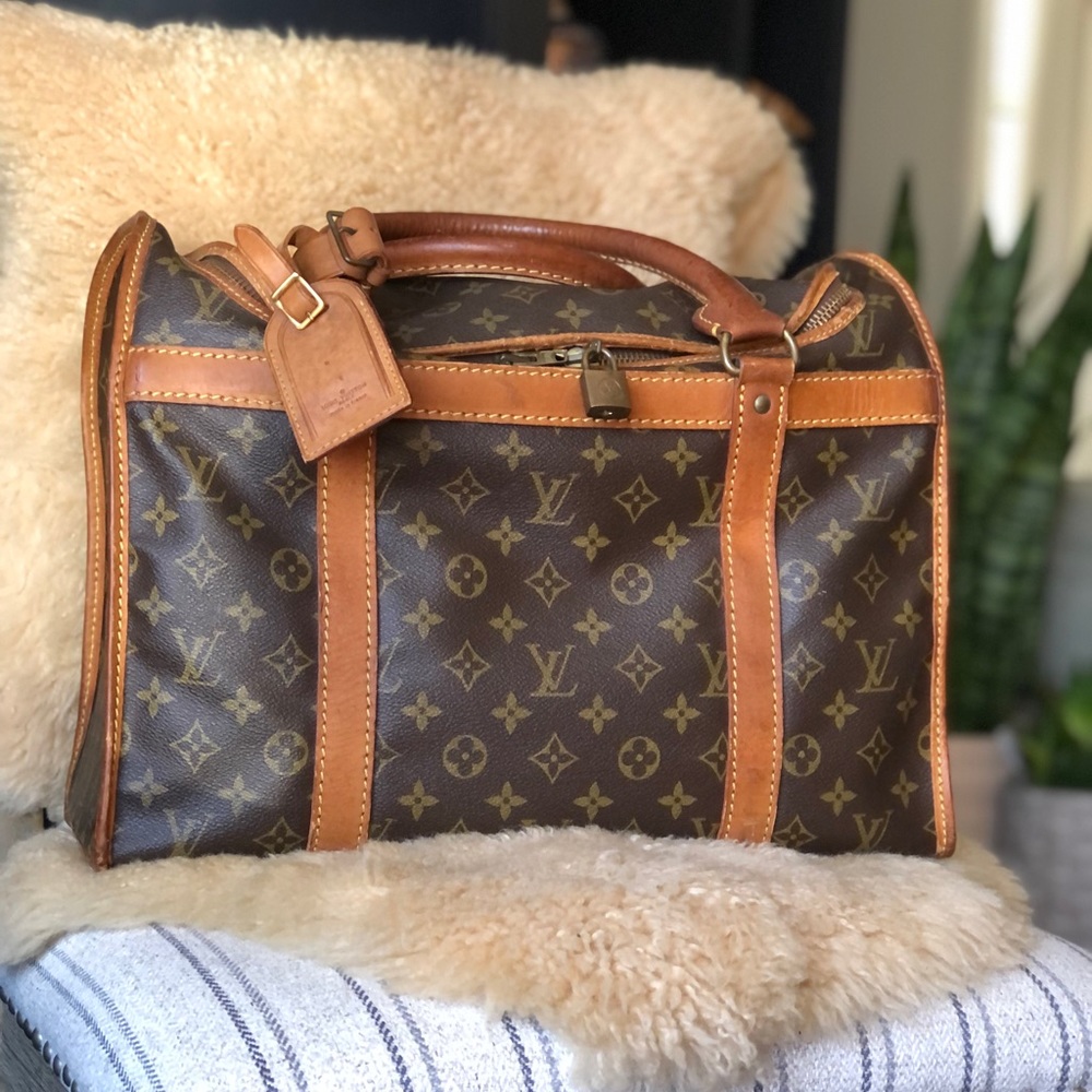 😍Generous Auth Vtg Louis Vuitton Bag!💗